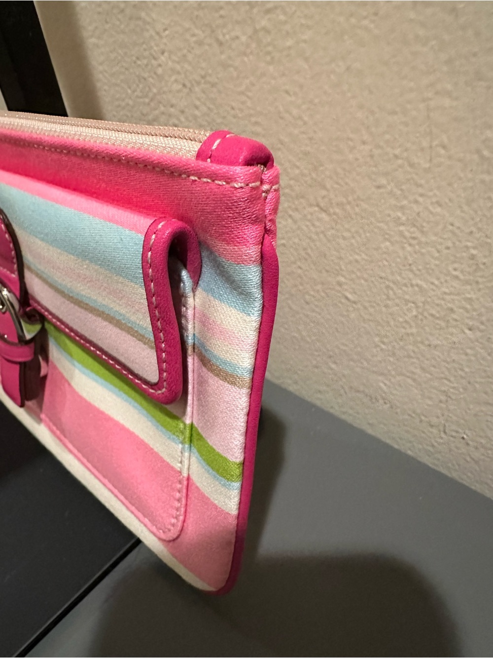 Coach Vintage Y2K SoHo multicolored stripe Pink Leather Trim wristlet - Picture 3 of 11